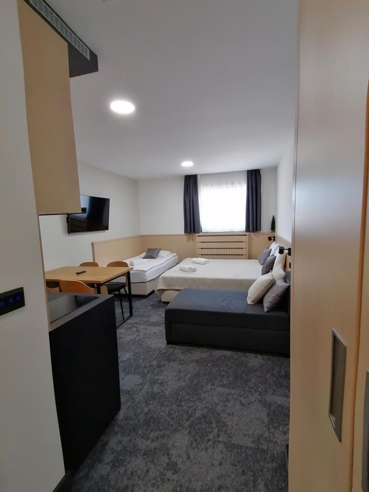 Kopaonik011 Konaci&Woodside Apartments Room photo